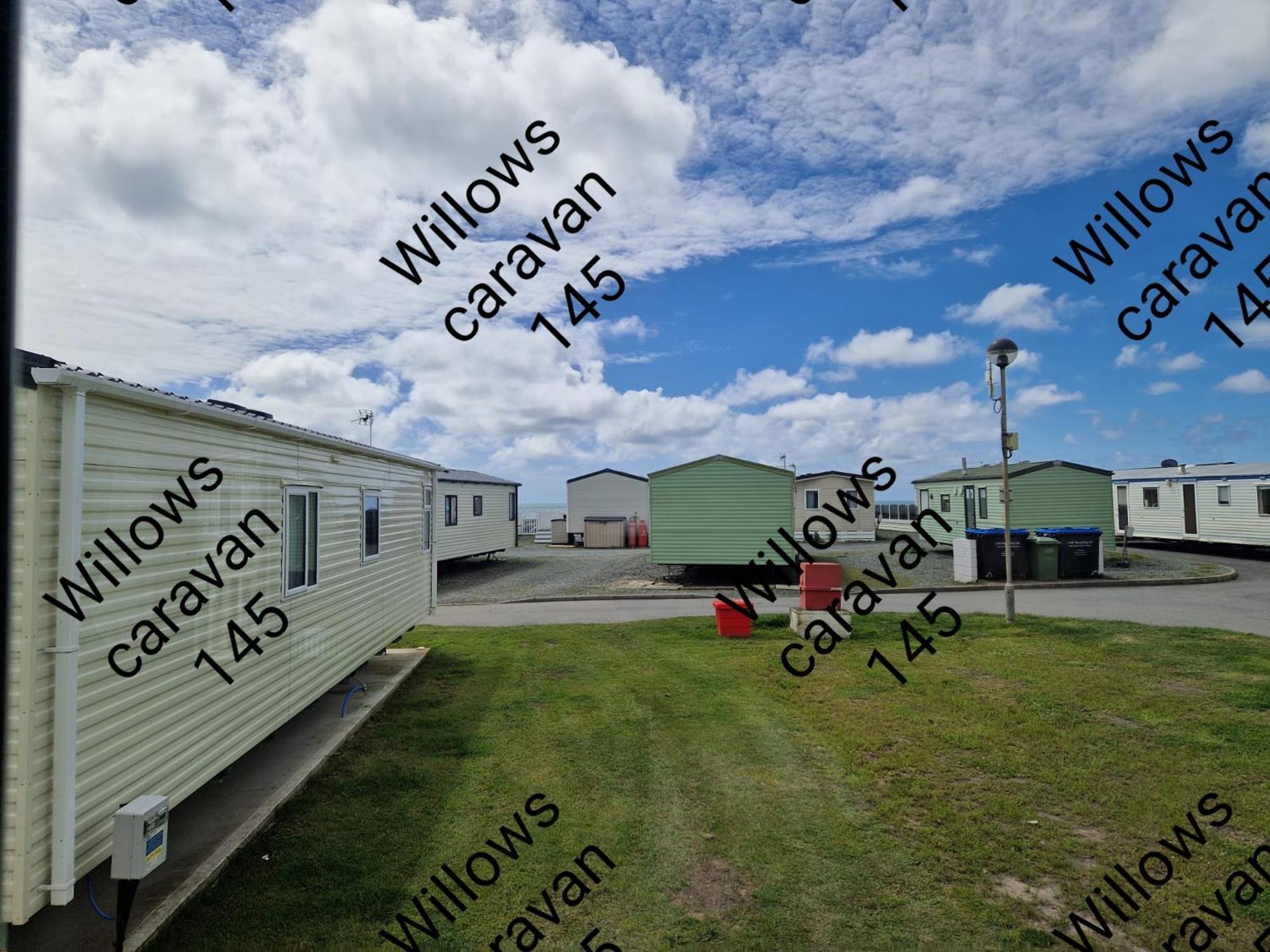 Willows Caravan 145 Llanddwywe エクステリア 写真